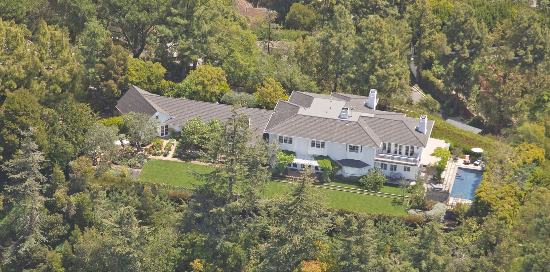 1267 Lago Vista Drive - $14,700,000